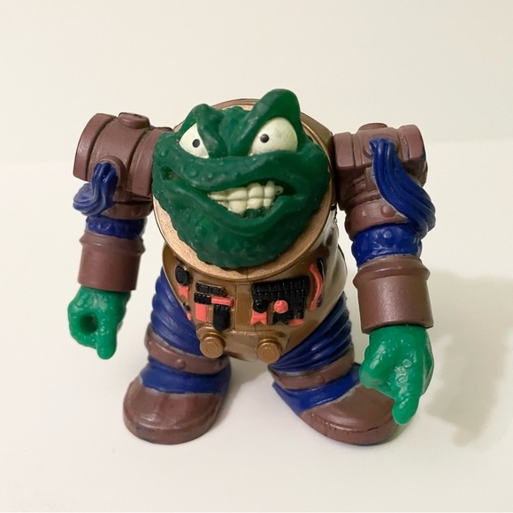 Vintage 1990 Bucky O'Hare Toad Air Marshall Action Figure Hasbro - Picture 2 of 14
